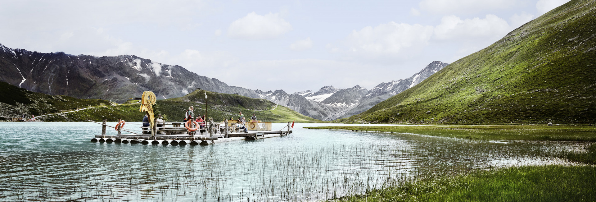 Floßfahrt am Rifflsee im Pitztal