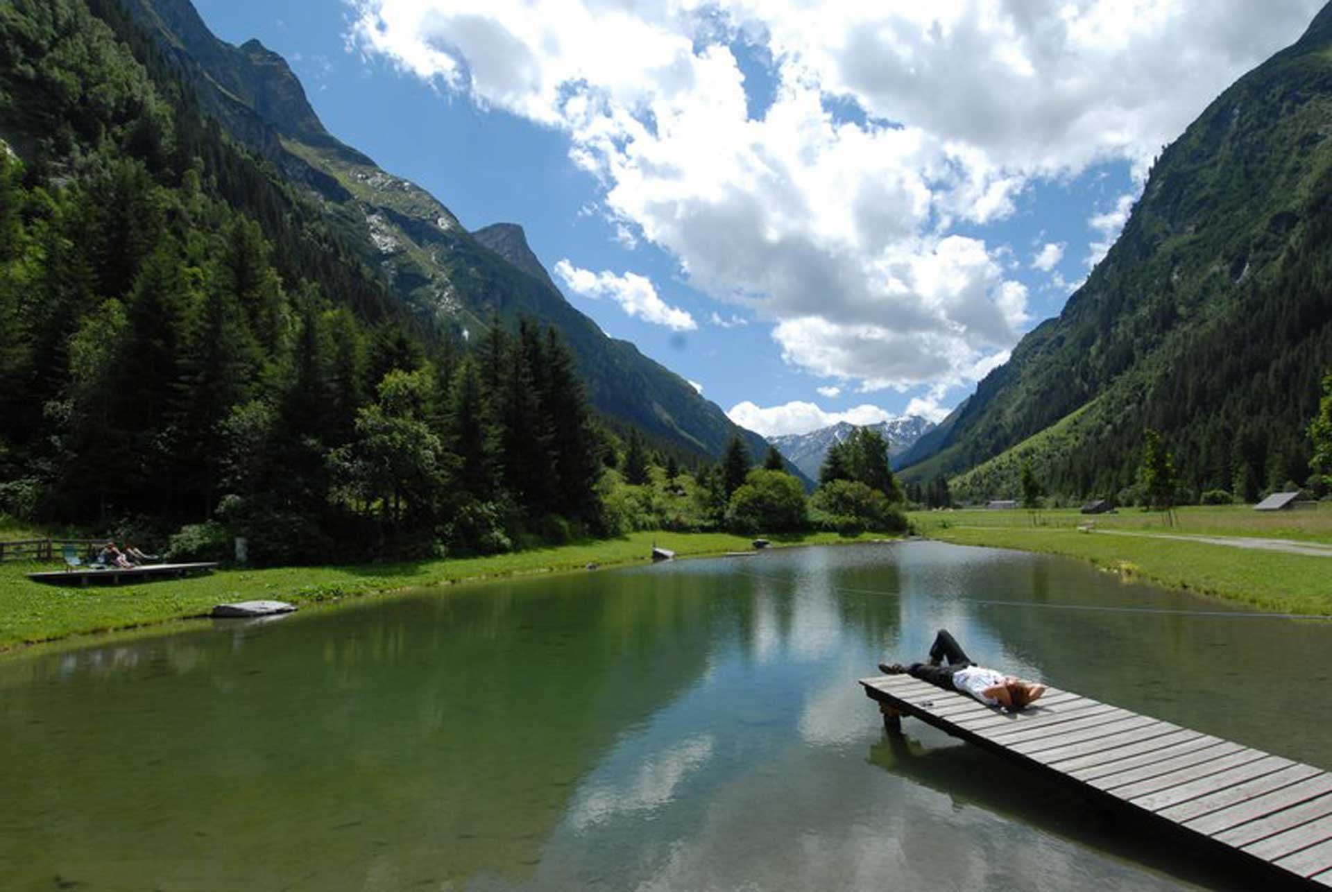 Badesee im Pitztal im Sommer