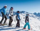 Familie an der Panoramabahn - Hochzeiger Skigebieti (c) TVB Pitztal